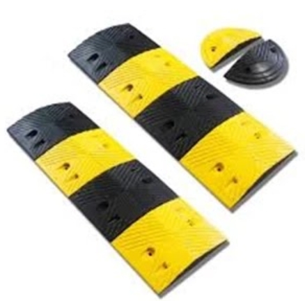 Berkendara Di Jalan Makin Aman Karena Ada Speed Bump